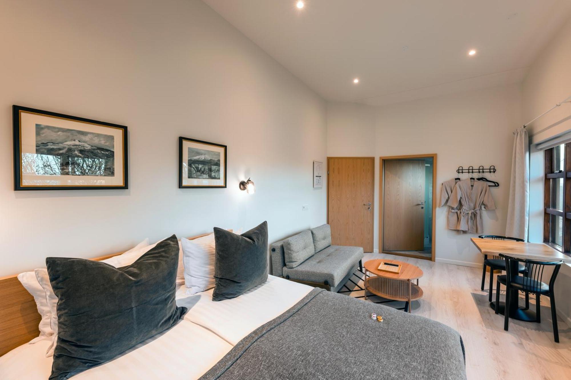 Garthur Stay Inn & Secret Lagoon Included! Флудир Экстерьер фото