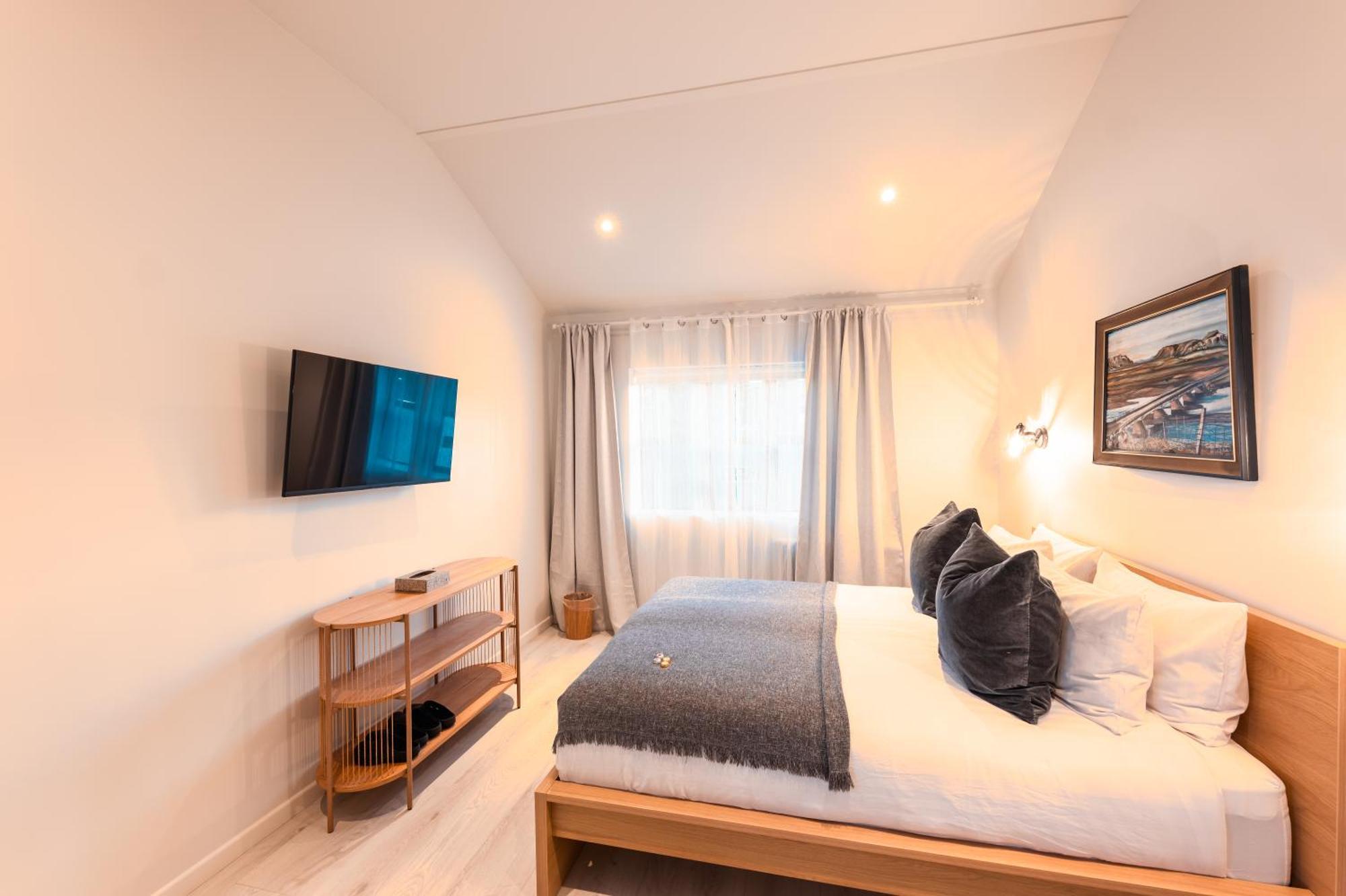 Garthur Stay Inn & Secret Lagoon Included! Флудир Экстерьер фото